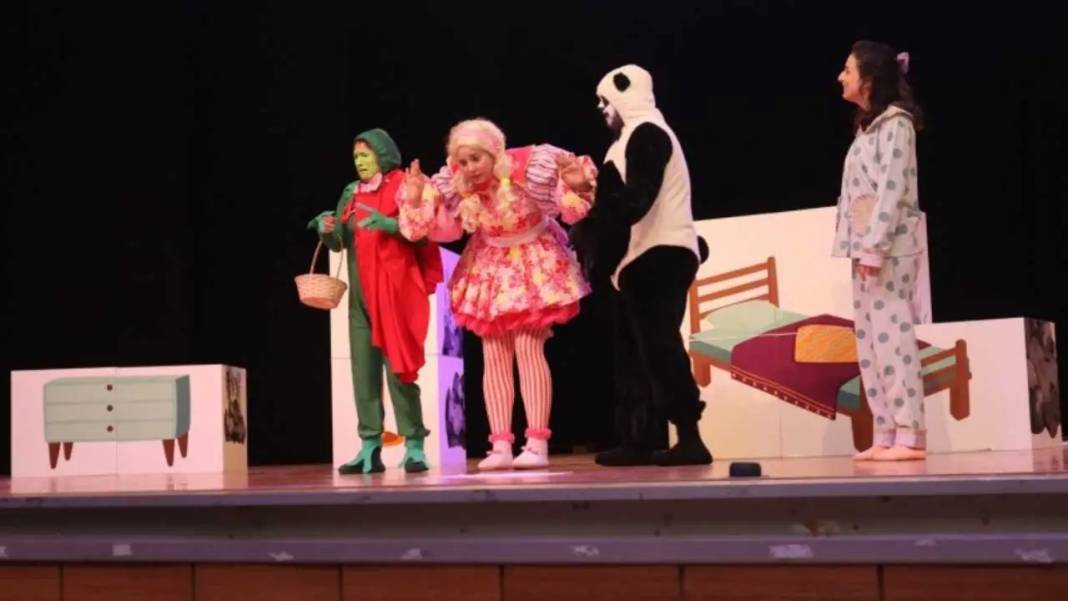 Kepez’de Ücretsiz Tiyatro Kursları Başladı: İşte Son Başvuru Tarihi! 3